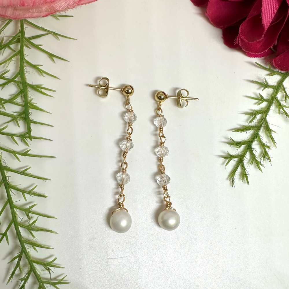 NEW⚜️Freshwater Pearl Crystal Chandelier Dangly Earrings
